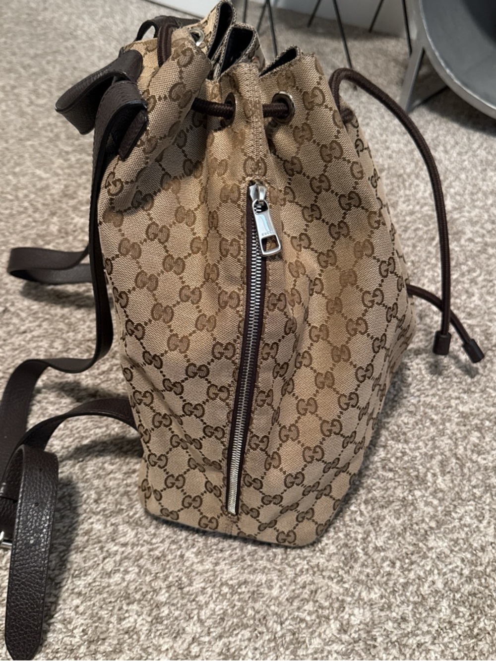 Authentic Gucci Beige and Brown GG Supreme Drawstring Backpack Bag - Picture 6 of 7